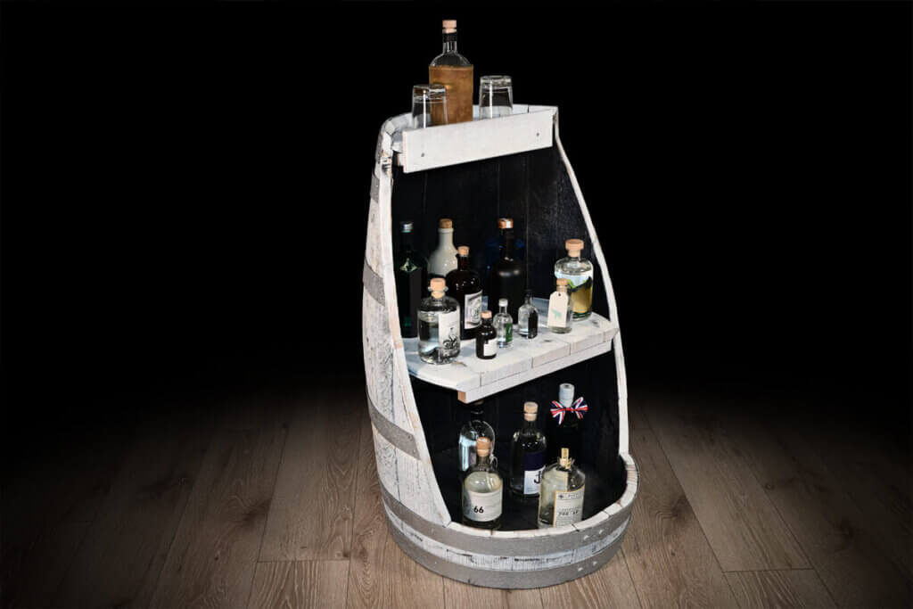 display_white_vintage_2